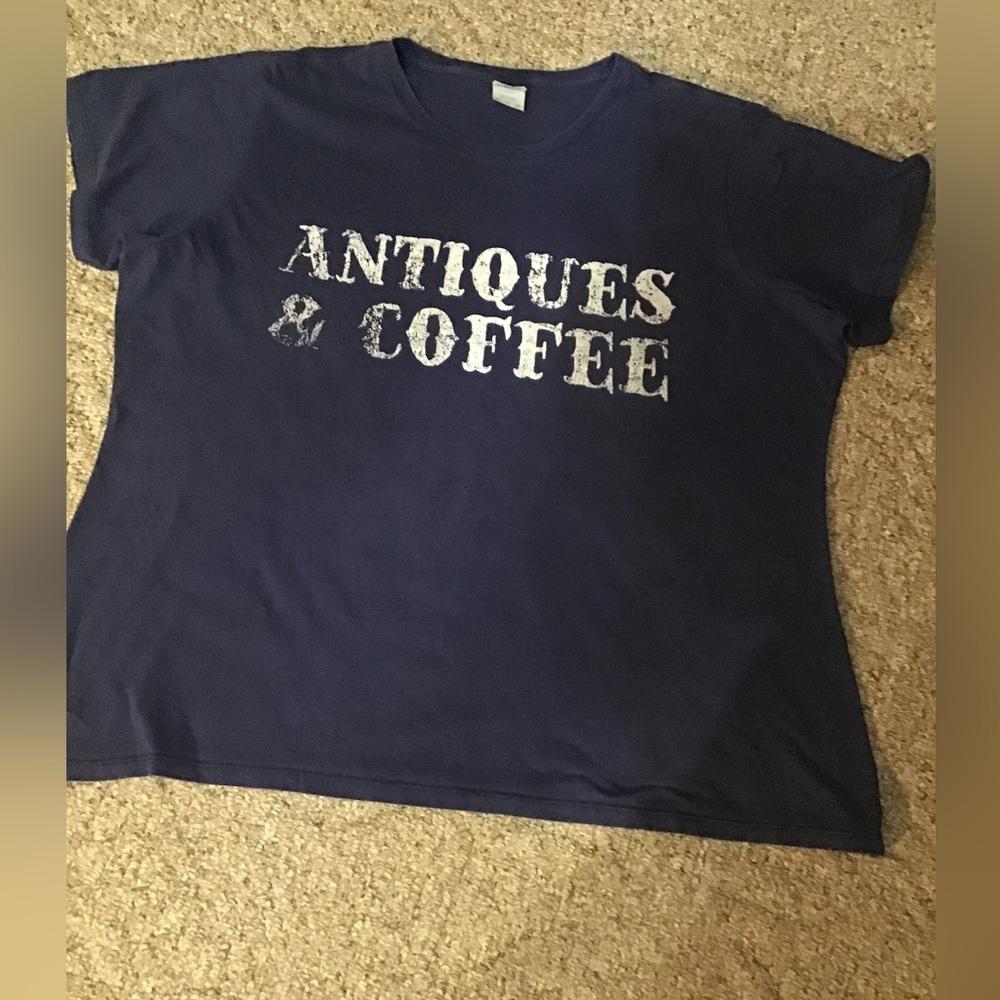 Women’s size 3X short sleeve, antiques and coffee T-shirt cc